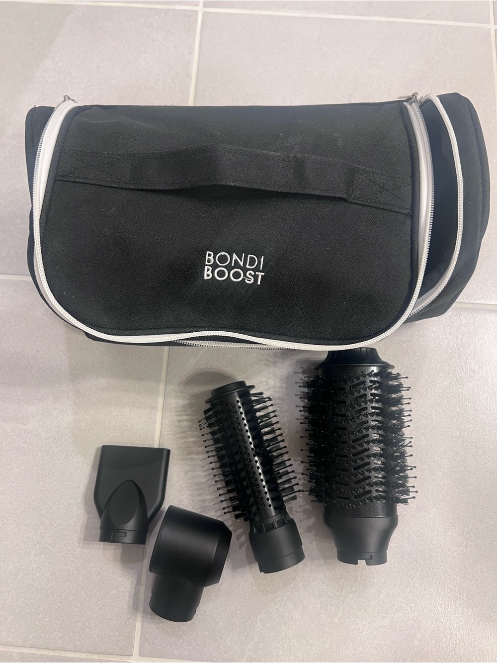 Bondi boost airstyler attachments and travel case